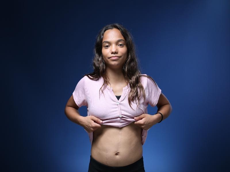 L'Aina té 14 anys i va rebre un trasplant de fetge i ronyó fa 3 anys