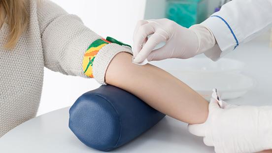 Anàlisi de sang a Vall d'Hebron